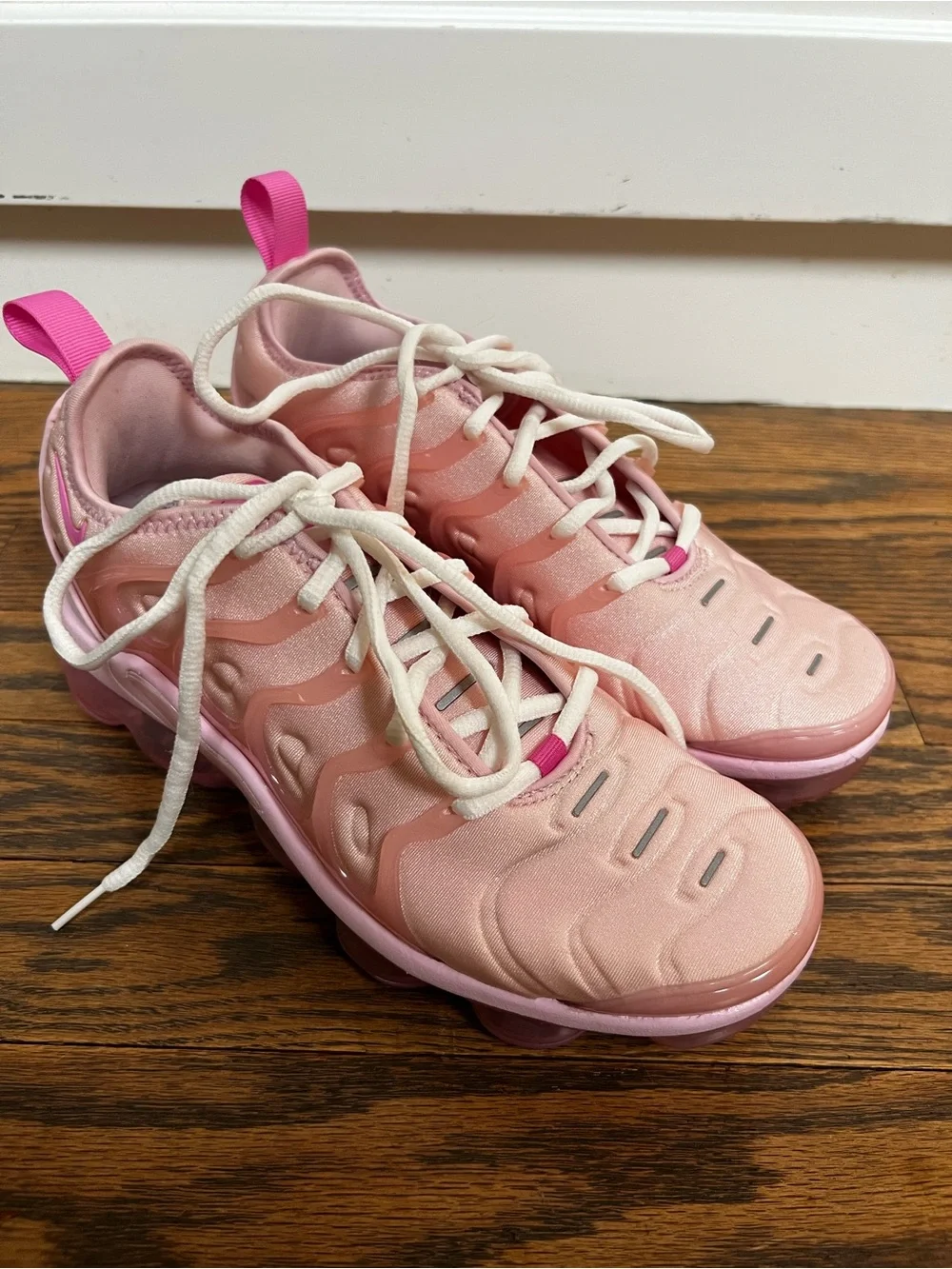 Pristine Nike Pink Gradient VaporMax-Style Sneakers